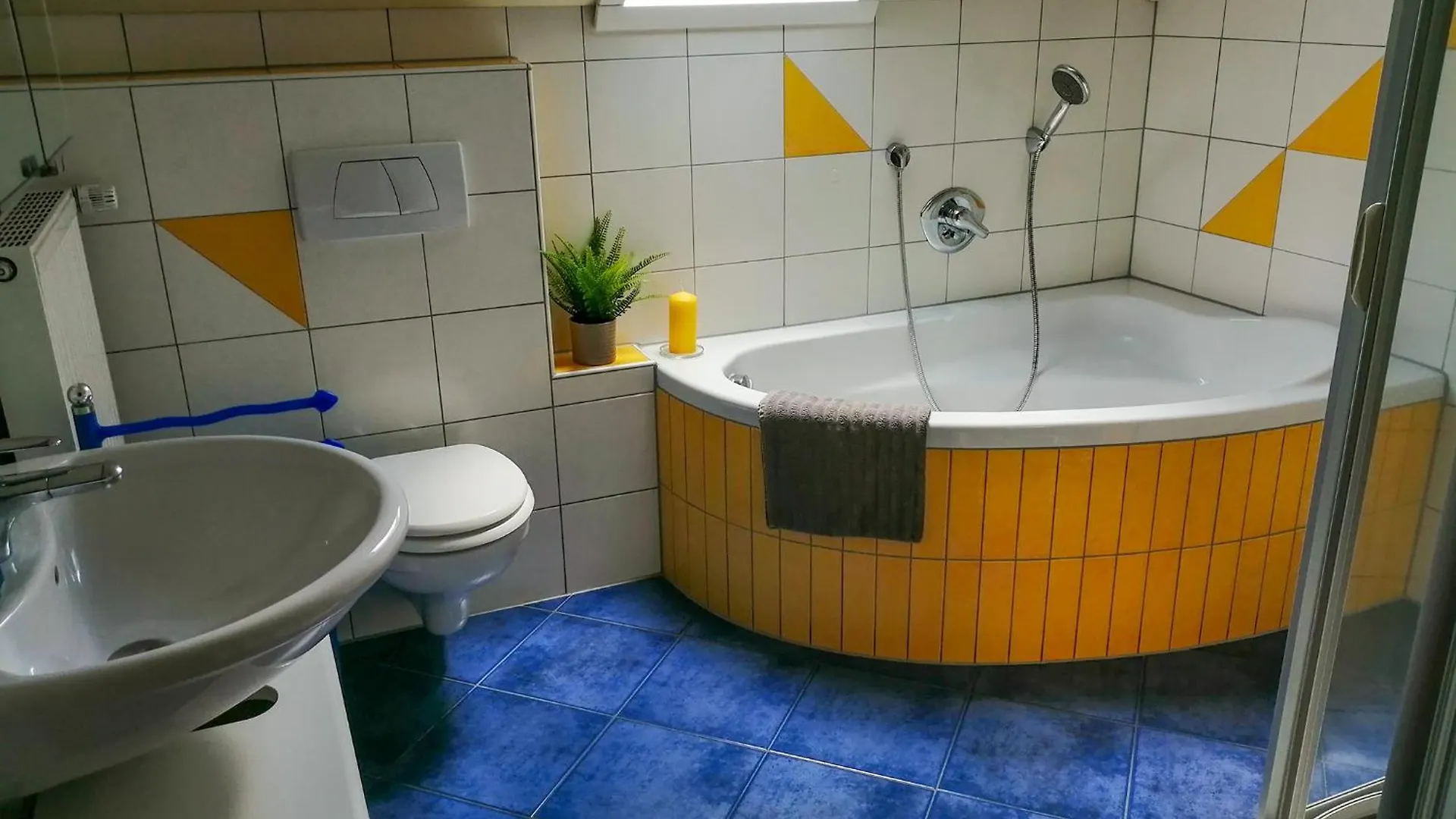 Apartment Ferienwohnung Rhoennest Mit Grosser Ueberdachter Terrasse Schonau an der Brend